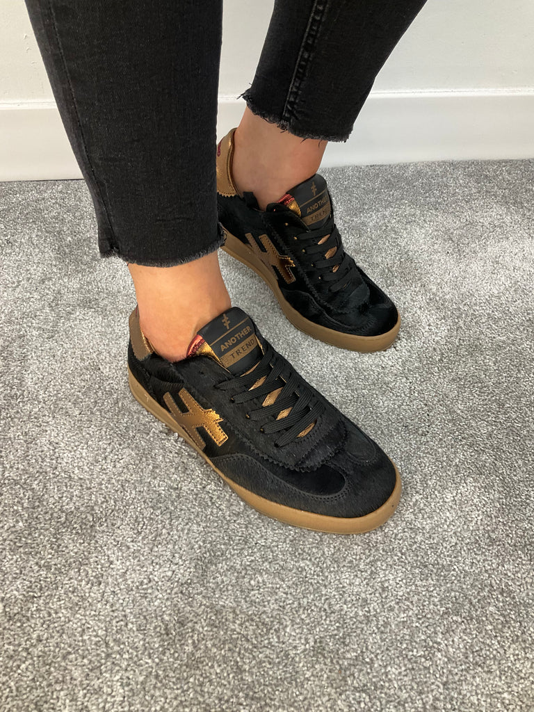 AT - BLACK LUXE