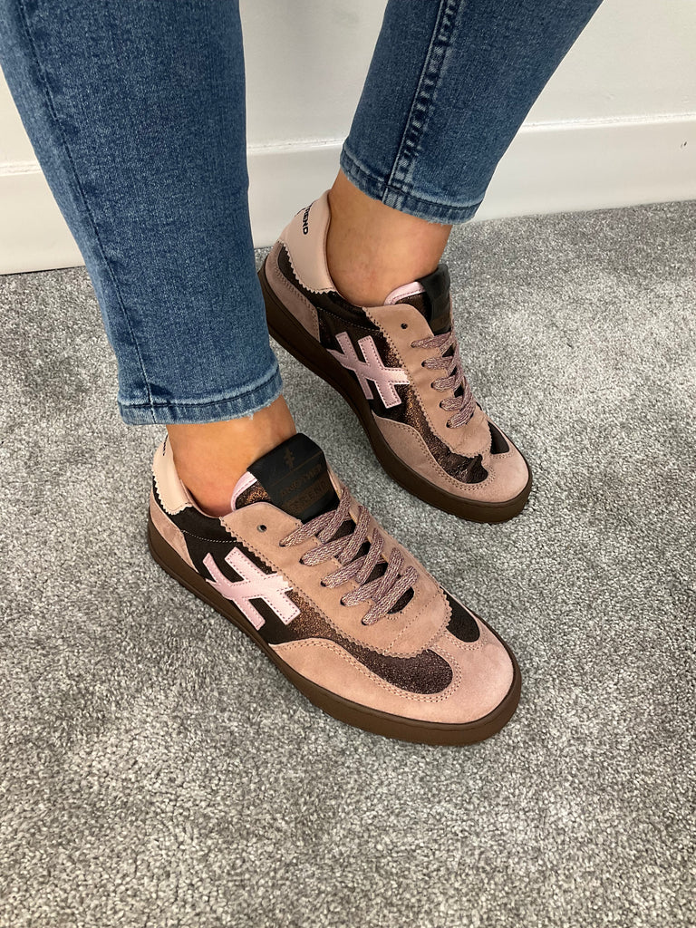 AT - PINK AND BURGUNDY