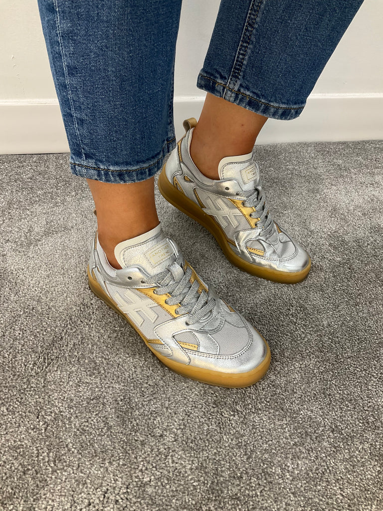 AT26 SILVER METALLIC