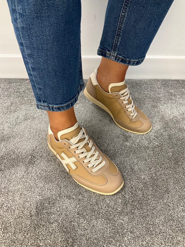 AT26 CAMEL LEATHER