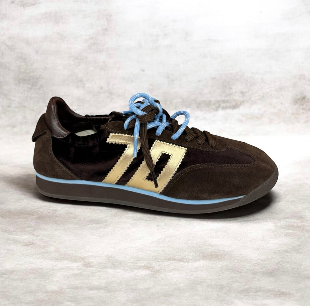 BK26 Brown & Blue