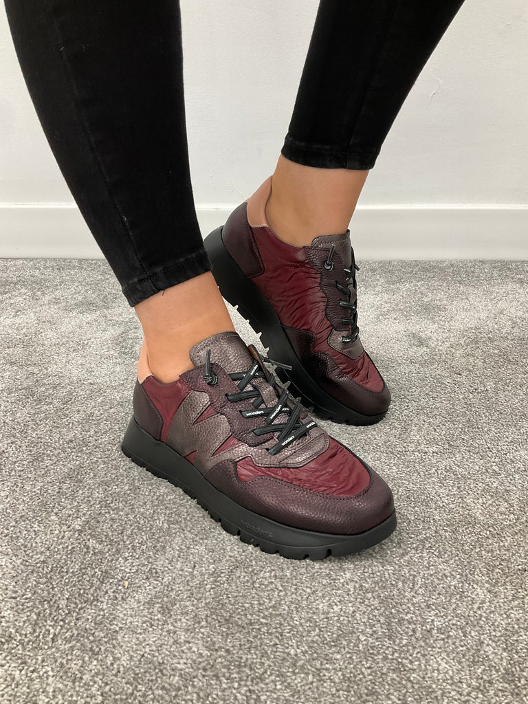 OPI BURGUNDY