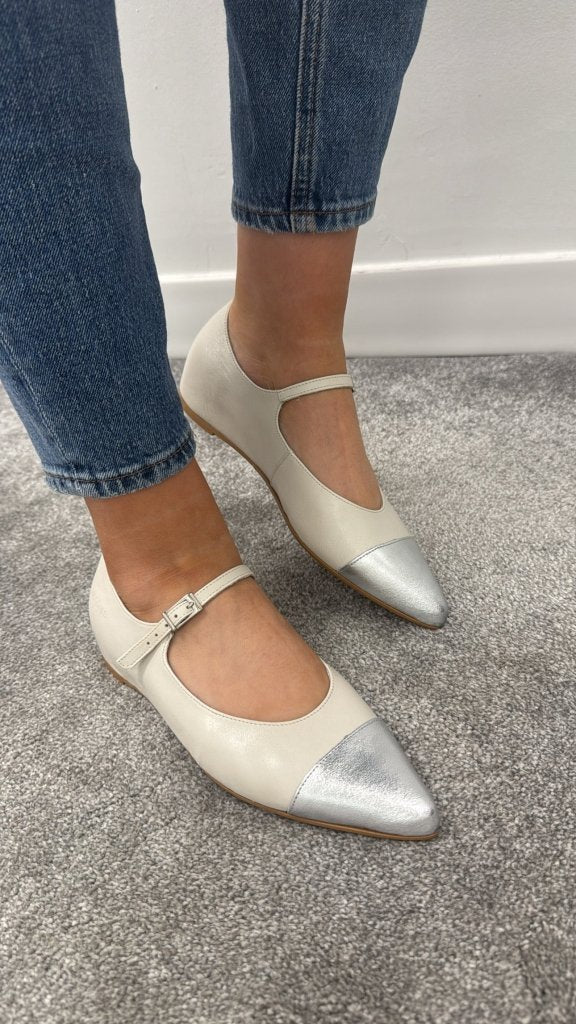 A3820 WHITE - Precious