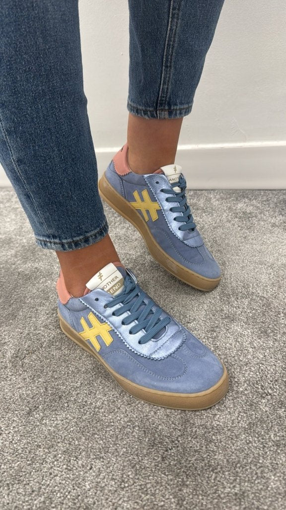 ANOTHER TREND - BLUE - Precious